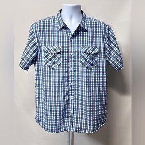 VESE Men’s black and blue plaid short sleeve button‎ down shirt size L.